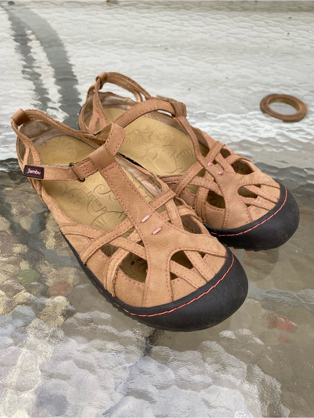 Jambu Dune Women's Tan Leather Closed-Toe Sport Sandals